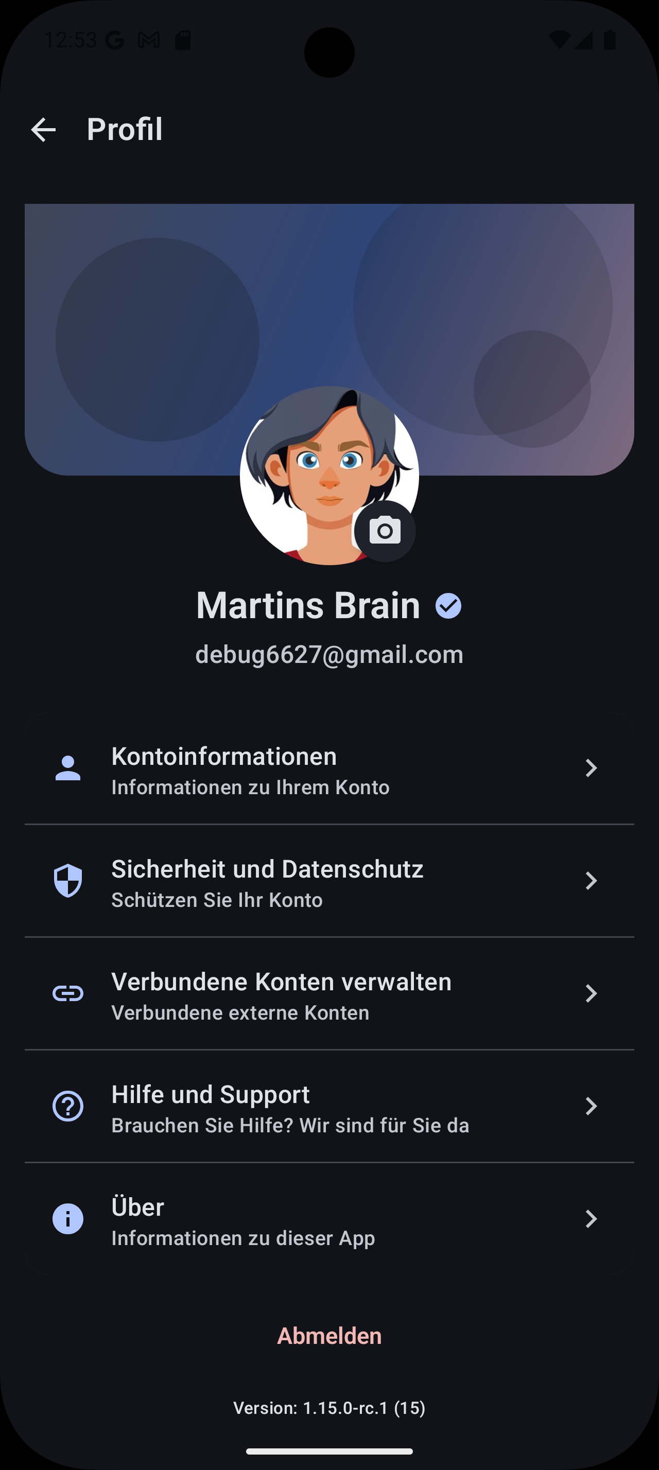 PaySmart profile screen in dark mode with localized account, security, connected accounts, support, and about options.